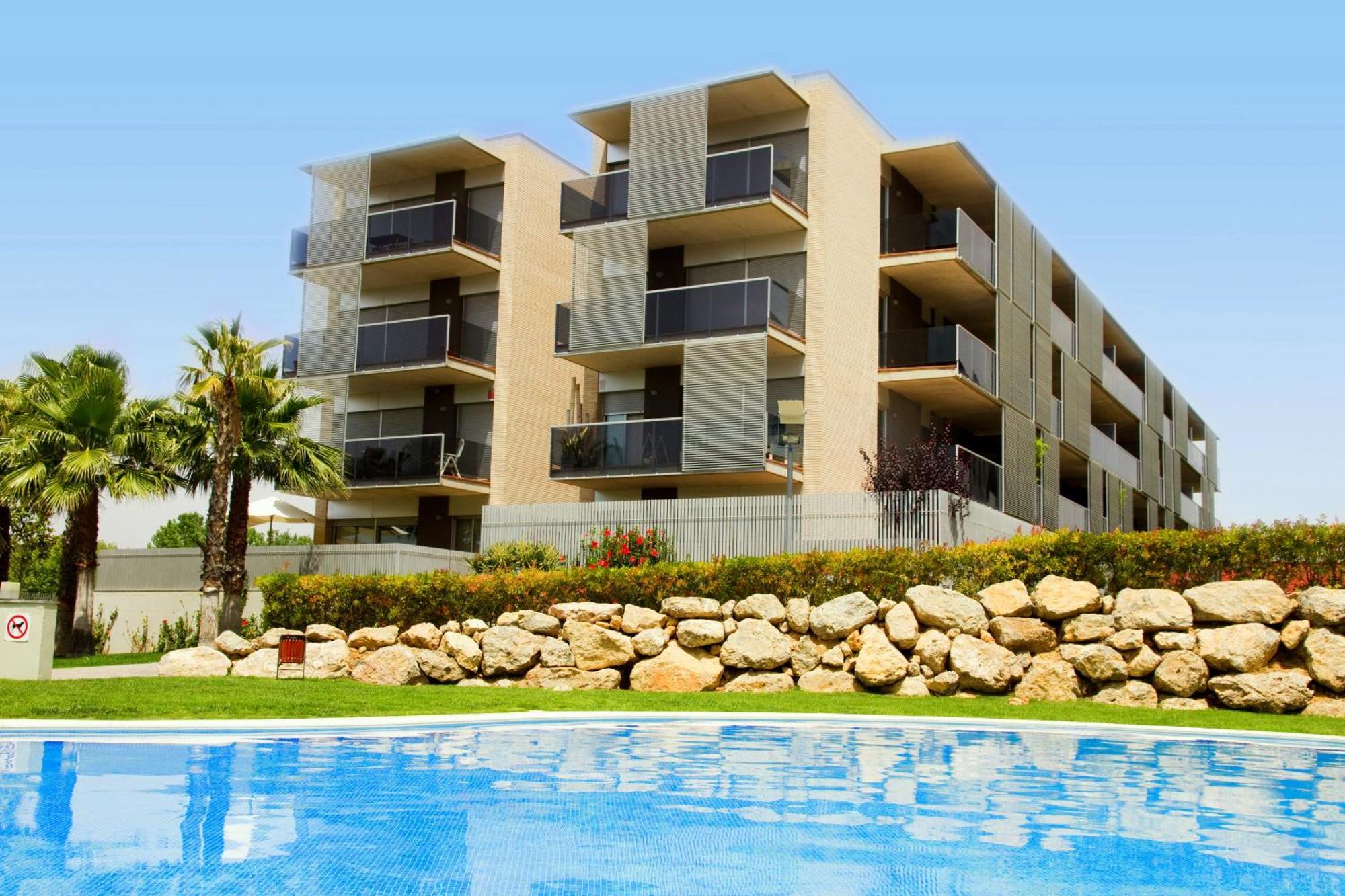 Rentalmar Paradise Families Only Con Parking Salou Buitenkant foto