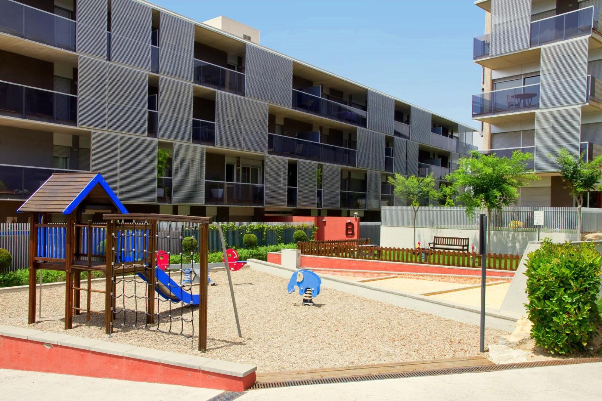 Rentalmar Paradise Families Only Con Parking Salou Buitenkant foto